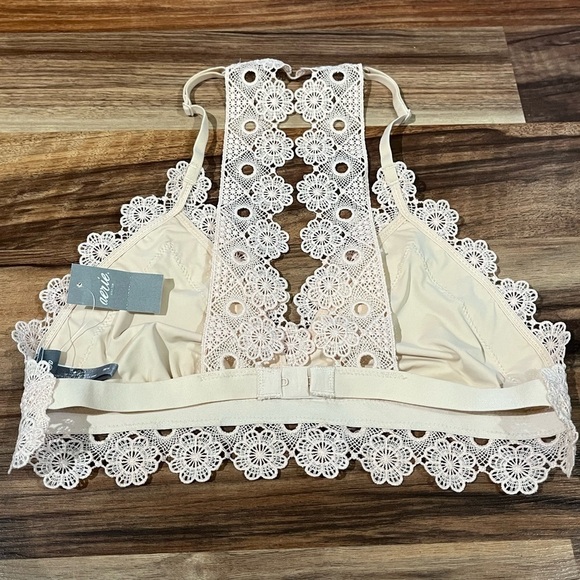 Aerie Floral Lace Racerback Bralette Soft Peach / Nude - Picture 5 of 13